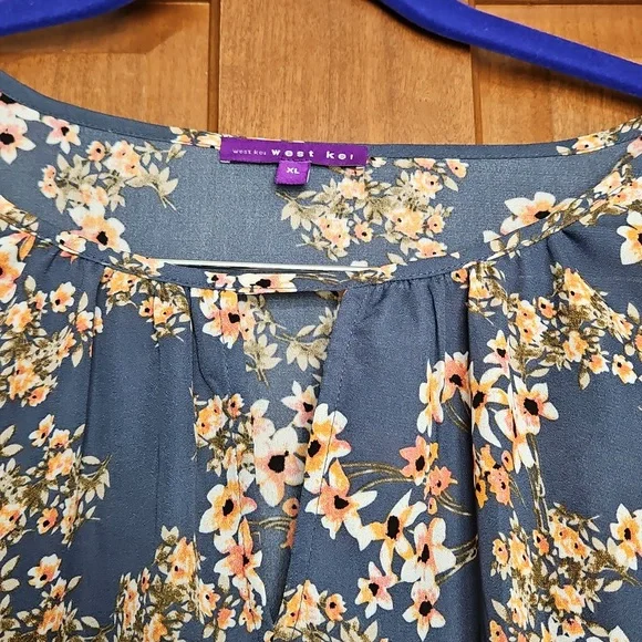 West Kei Front Tie Blouse - Picture 2 of 5